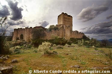 Castillo de Peñafiel, Zarza la Mayor, Cáceres