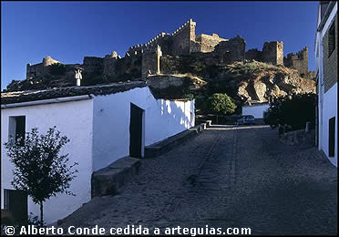 Castillos de Cáceres. Castillo de Montánchez